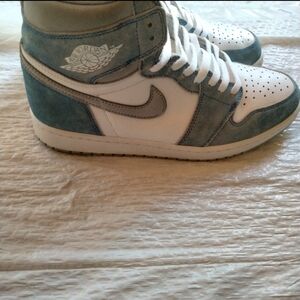 Air Jordan 1 Retro HighHyper Royal Smoke Grey ( Size 10.5